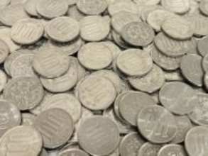 「銭湯で理不尽な請求額」「地域の皆さんの小銭攻撃」...お金にまつわる“やるせないエピソード”