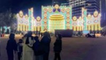 「光の彫刻に、うっとり」第31回神戸ルミナリエ・ハートフルデー  7000人訪れる