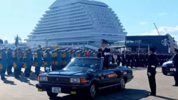 兵庫県警・年頭視閲式  小西本部長「治安のプロ、県民目線で」斎藤知事「安全守るパートナーとして」