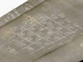 新しく建設中の橋にイタズラ書き!?←いいえ、ちがいます　「むしろ大切な“落書き”なんです！」