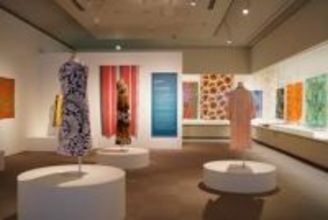 カラフルで大胆なデザインは自然の美しさの象徴　生活に根付くスウェーデンのテキスタイル