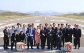 JAL客室乗務員も酒造りに参加、但馬発・日本酒『香住鶴 生酛 吟醸純米 舞翔』3000本限定販売