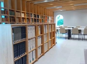 神戸市歴史公文書館がオープン　明治期以来の資料20万点が閲覧可能　市長「未来を展望する拠点に」
