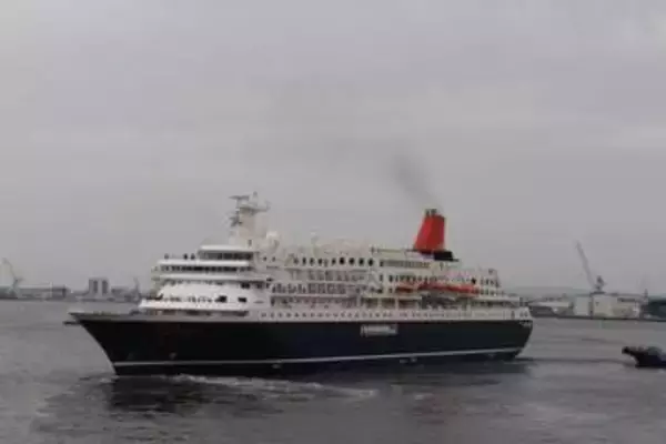 クルーズ客船にっぽん丸　多くの人に見送られ神戸出航　5月に引退　最終寄港は4月12日