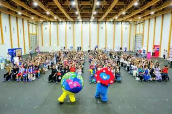オフ会、あの靴で集まった！ミズノ、ミャクミャクシューズ 横浜博コラボも《Expo Legacy》