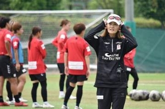 WEリーグ王者のINAC神戸　4冠達成へ体づくりに着手　宮本監督「やったことのないことに挑戦」