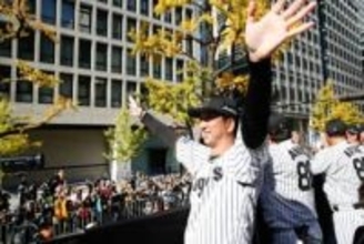 御堂筋に約20万人、阪神タイガース優勝記念パレード 集まった虎党・世代越えエール「ありがとう」