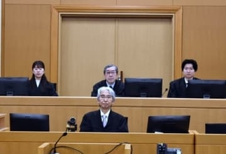 腰椎手術、ドリルで神経切断し後遺障害　異例の刑事裁判、執刀医が起訴内容認める　神戸地裁姫路支部