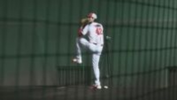 【カープ日南キャンプ】新外国人ターノックがピッチング初披露