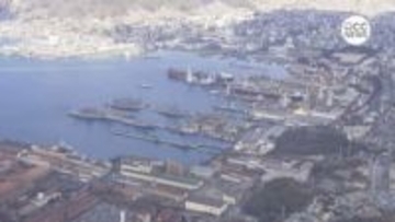 海自呉基地の護衛艦「かが」　燃料の軽油が海上へ流出か　陸上へ送油中