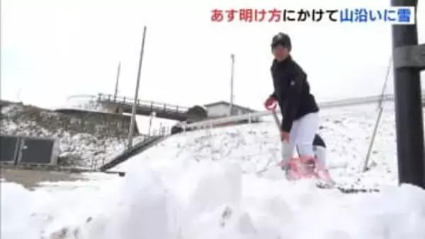 【3連休の大雪】あす（12日）成人の日　明け方にかけ断続的に強まる見込み　雪かきで｢北部ならではの光景｣　広島