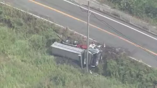 【速報】「車が燃えている」トラックと軽乗用車が正面衝突・炎上　1人死亡　2人けが　広島・国道2号