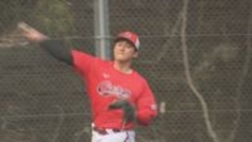 【カープ日南キャンプ】佐々木泰　3塁守備を特訓