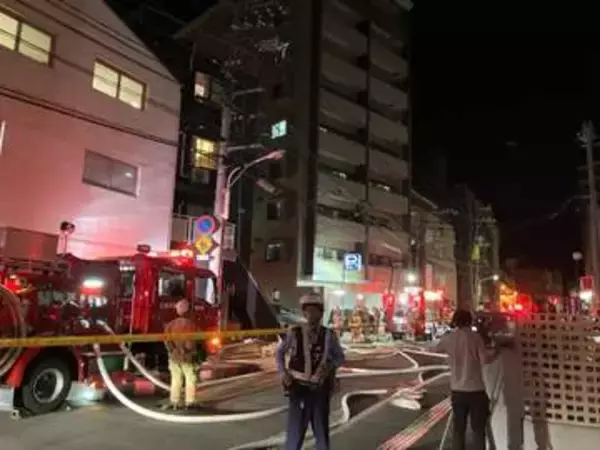 「3階から炎が出ている」　集合住宅で1室が全焼する火災　消防車12台が出動　20～40代の3人がけが　広島市南区