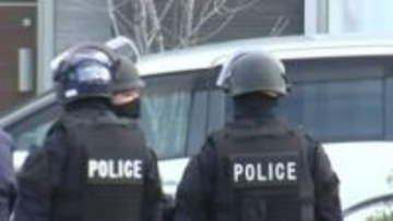 【速報】「発砲音がした」　住宅内で発砲か　男が拳銃をもって立てこもっている情報も　住人の安全は確保しけが人はなし　広島