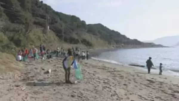 漂着ごみがたまりやすい福岡県宗像市の地島で大規模清掃「宗像『Save the Sea』活動」