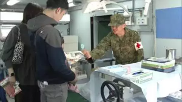 陸上自衛隊福岡駐屯地で開設７６周年記念行事　無人航空機や「動く手術室」など展示