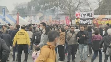 ８つの蔵元が新酒を振る舞う「城島酒蔵びらき」初日は約６万人訪れ賑わう　福岡・久留米市