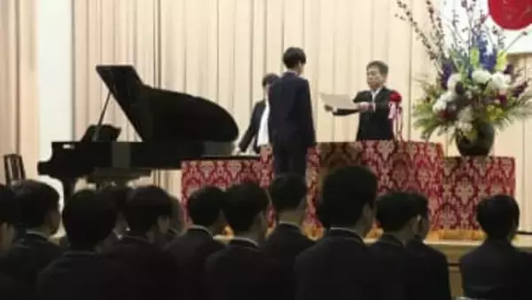 福岡市内の公立中学校で卒業式　「仲間との絆と経験を力に変え一歩一歩歩んでいきます」1万3000人が巣立ちの春