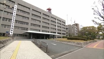 パトカー追跡受けた原付バイクが転倒・衝突 大牟田市と八女市で　運転していた人物は逃走