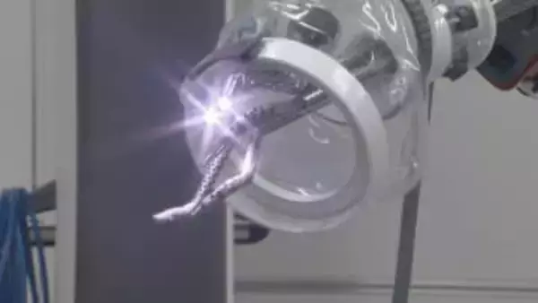 最新の技術で手術を支援　「単孔式ロボット」を導入　福岡大学病院「患者の負担軽減につながる」