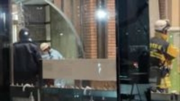 図書館での3人刺傷事件　最初に襲われたのは利用者の高齢男性と判明