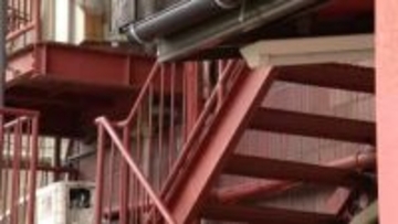 交際女性との関係めぐりバーで複数人と口論→仲裁に入った男性を包丁で刺したか　殺人未遂疑いで47歳無職の男を再逮捕