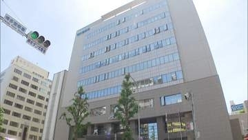 「女性が排泄する様子を見たくて」「床に寝込んでしまった」女子トイレに侵入した疑いで男（２８）を現行犯逮捕