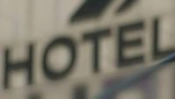 「講習しないと(風俗の仕事を)紹介できない」21歳女性をホテルに呼び出し性的暴行加えた疑い　39歳JA職員(当時)の男を逮捕