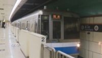 福岡市地下鉄「中洲川端駅」エスカレーターで女性の下着を盗撮しようとしたか　３７歳現場作業員（自称）の男を現行犯逮捕