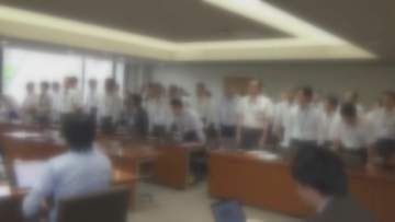 “県議会議員を「先生」”“入室時に起立・お辞儀”　県庁職員が県議に過度な対応　服部知事「数十年来の悪しき慣例と決別」