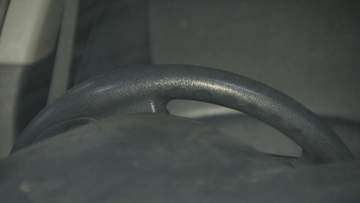 交通トラブルで30代男性と口論→車の窓をつかまれたまま急発進→150メートル引きずって振り落とし殺害しようとしたか　56歳無職の男逮捕