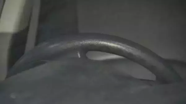 交通トラブルで30代男性と口論→車の窓をつかまれたまま急発進→150メートル引きずって振り落とし殺害しようとしたか　56歳無職の男逮捕