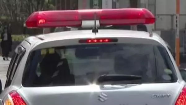 警察に停止求められ助手席の女性と入れ替わったか　無免許運転の疑いで自称・建設業の男（２５）を現行犯逮捕