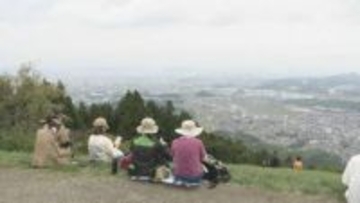 篠栗春らんまんハイキング　小学生も93歳男性も　新緑の魅力を楽しむ3コース