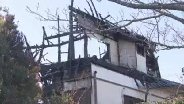 「ライターで火をつけたことは間違いありません」自宅に放火→全焼か　59歳作業員の男を逮捕