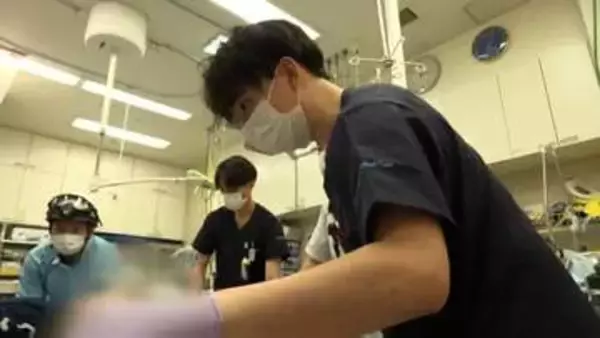 「父の働き方見ているとこれでいいのかなと思った時期もあった」救急医療の現場に飛び込んだ新人医師(29)　医師の父に反発も同じ道を志した理由