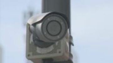 16歳男子高校生を逮捕　歩道で23歳女性にいきなりズボンを下ろす暴行加えてけがをさせ下着の内側に手を入れたか　容疑を認める