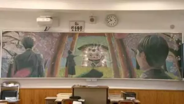伝統の「黒板アート」で新入生を歓迎　北九州市・八幡中央高校で美術部の生徒が込めた思い　福岡