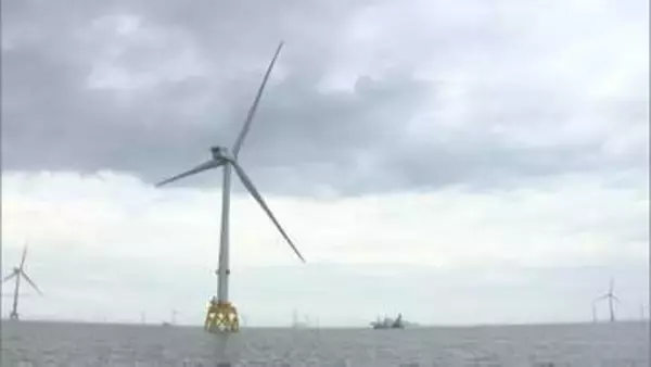 「エネルギーの地産地消めざす」国内最大規模の洋上風力発電所で竣工式　大型の風車25基で発電　福岡県北九州市若松区沖