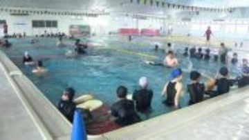筑紫野市が全校で水泳授業を民間委託