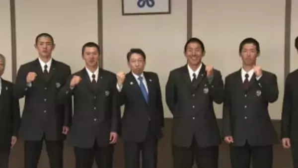 「福岡県に優勝旗を持って帰りたい」センバツ出場の九州国際大学付属高校　選手たちが県庁で意気込み