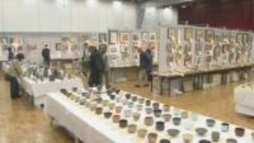 千住博さん･わたせせいぞうさんなど有名作家の作品も「全国寄贈書画・陶工芸品チャリティー即売展」ことしは「釣りバカ日誌」も