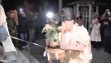 わかめを刈りとり豊漁・安全祈る １８００年以上続く「和布刈神事」