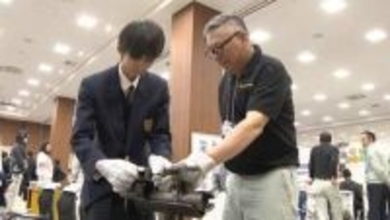 「超売り手市場」高校生が職業体験　高卒後に就職した約4割が3年以内に離職　就職のミスマッチをなくす狙い