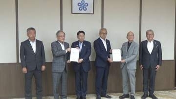 ”副首都の実現を”福岡県内の3経済団体が知事に要望書