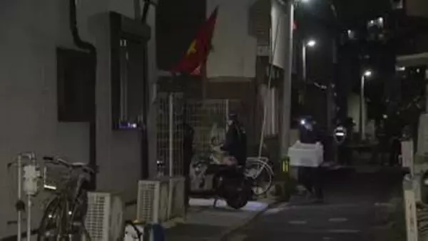 東区で強盗 3人組が現金奪い逃走中