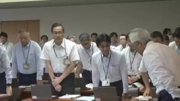 「議員が座るまで座らない」「議員のパーティーに自腹で出席」「視察時に駅や空港までお見送り・お迎え」福岡県議への忖度から生まれた県職員の“悪しき慣例”を見直し