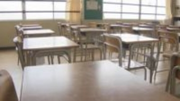 給食の黒米ごはんに金属片が混入　女子児童が口に入れ気付く　ケガはなし