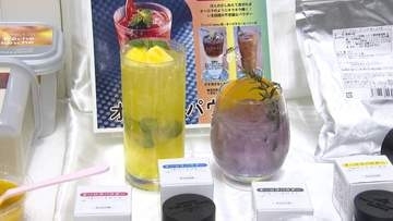 「オーロラ色の映えパウダー」　「90秒でラーメンロボット」業務用食品の展示商談会　福岡市で開催